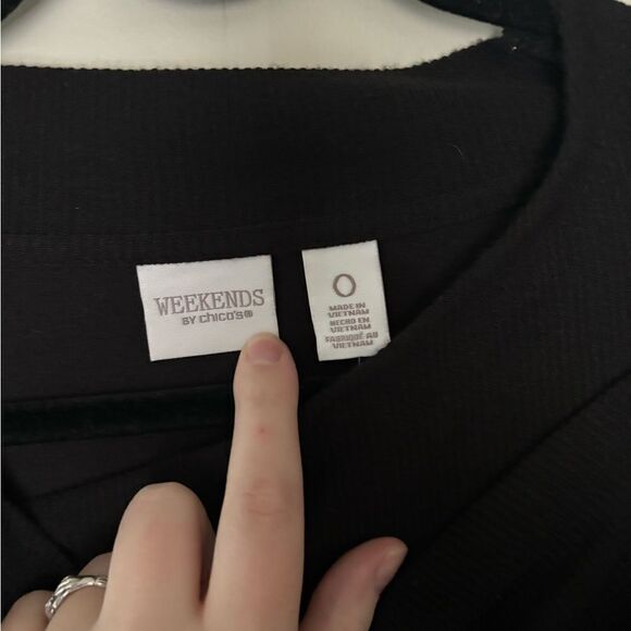 Chico's Weekends CoziSoft Long Sleeve Drape Cardigan SZ 0/ Small Black Ribbed - Picture 4 of 9